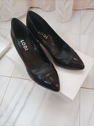 Zapatos Lodi negros de salón