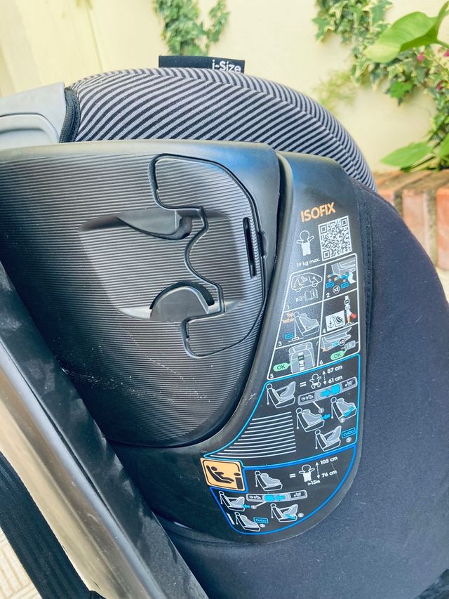 Silla coche bebé Assisfix - Isofix 
bebe confort
