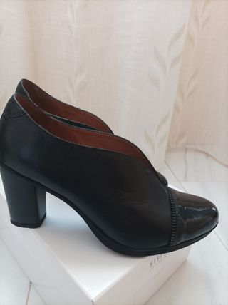 Zapatos Hispanitas negros de tacón talla 37
