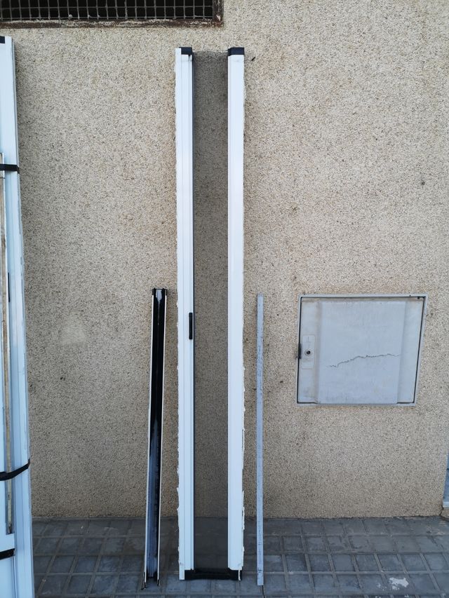 Mosquitera lateral aluminio blanca