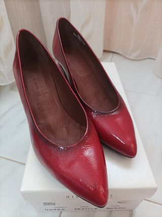 Zapato Hispanitas tacón medio rojo, talla 37