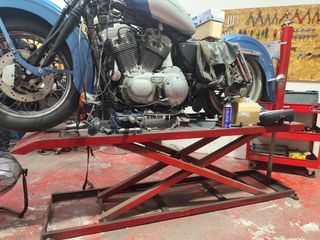 Elevador moto, taller mecánico
