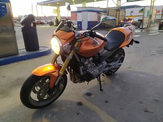 Honda Hornet 600 - Moto