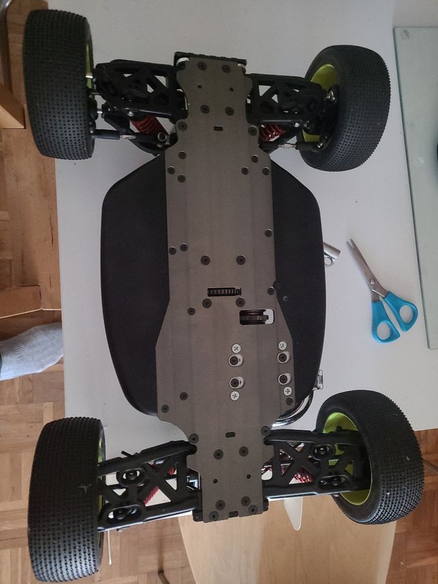 Coche RC Thunder Tiger EB4 S3 TT Pro