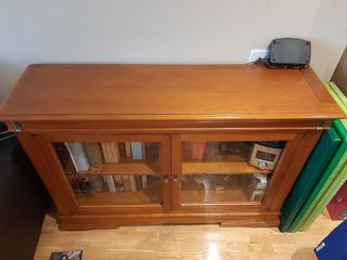 Mueble vitrina madera - marrón