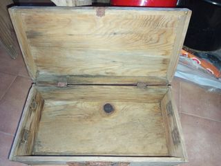 Caja madera antigua