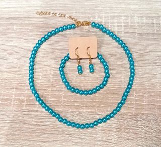 Joyas azules: Collar, pulsera y pendientes