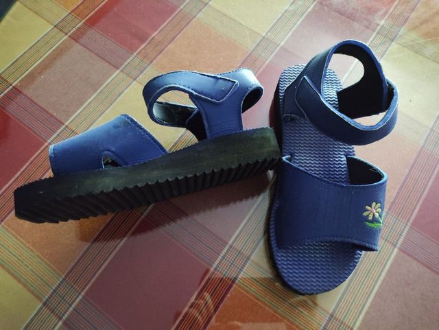 Sandalias azules talla 36
