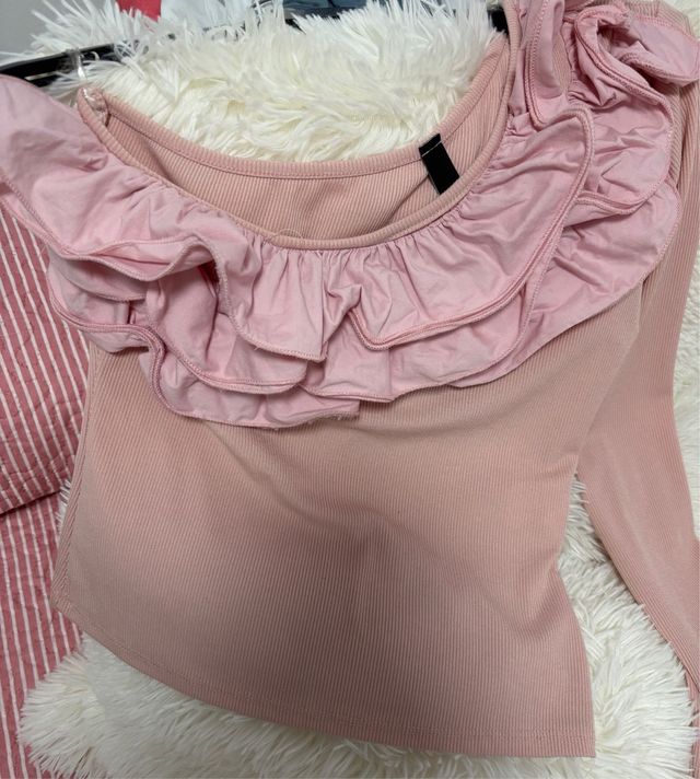 Blusa rosa - Tirantes asimétricos