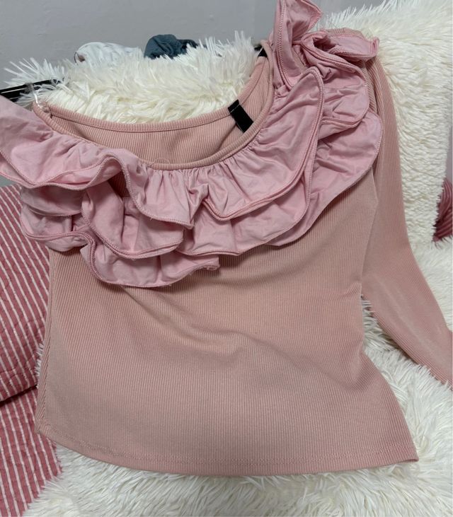 Blusa rosa - Tirantes asimétricos