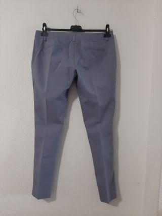Pantalones chinos Silvian Heach grises