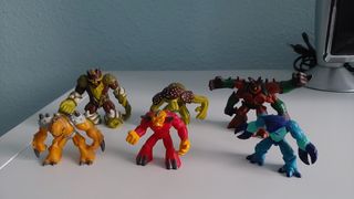 6 Muñecos Bakugan 