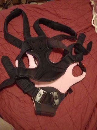 Mochila portabebés Chicco rosa