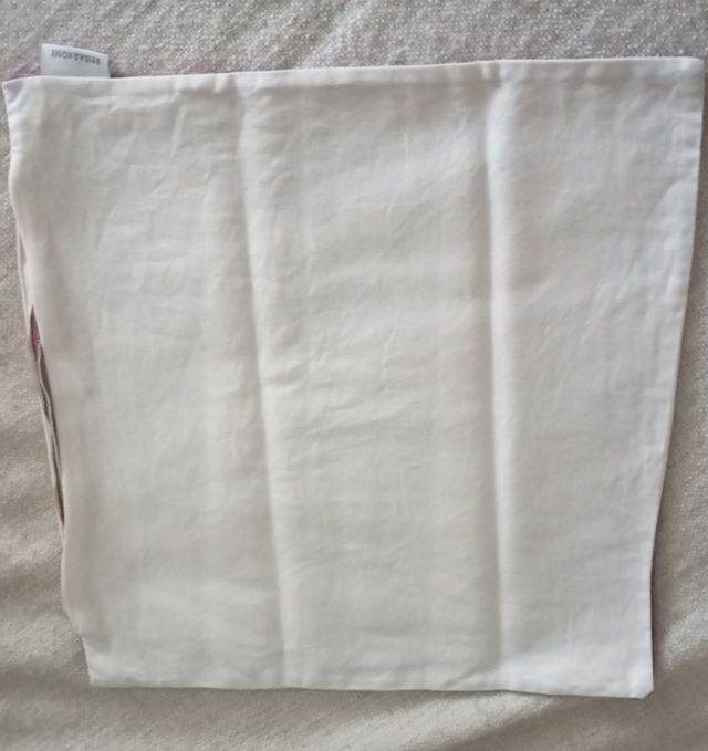 2 u.Fundas cojín, las dos 4€