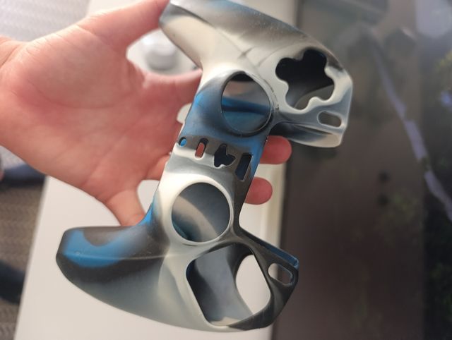 Fundas PS5 (2 mandos + 2 joysticks)