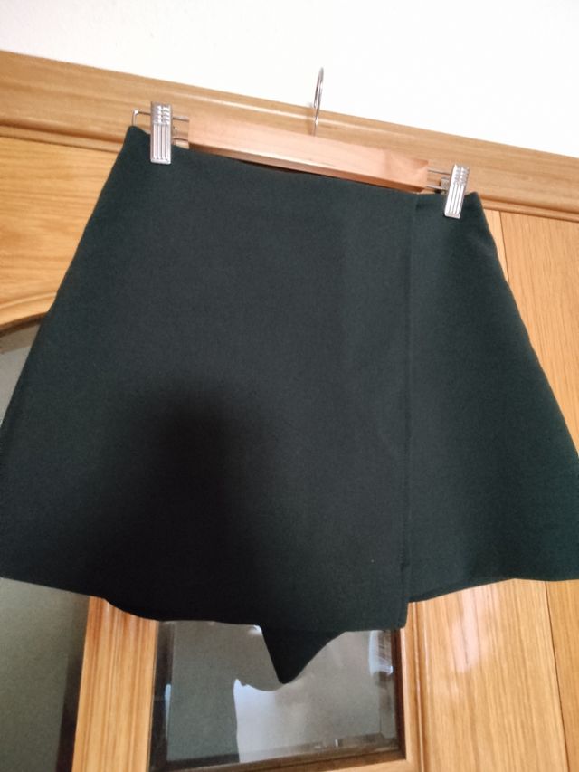 Falda pantalón Zara - color Negro- Talla S