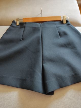 Falda pantalón Zara - color Negro- Talla S