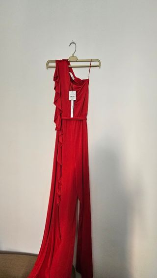 Mono rojo asimétrico volantes talla S