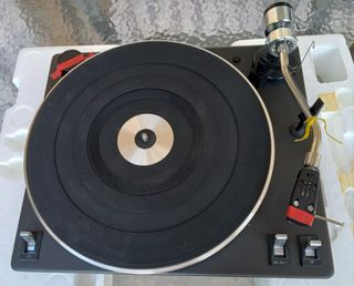 2 Giradiscos Sanyo - Impecables