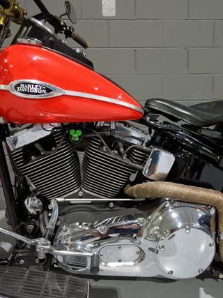 HARLEY DAVIDSON SOFTAIL SPRINGER