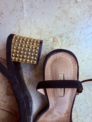 Sandalias tacón dorado leopardo talla 40