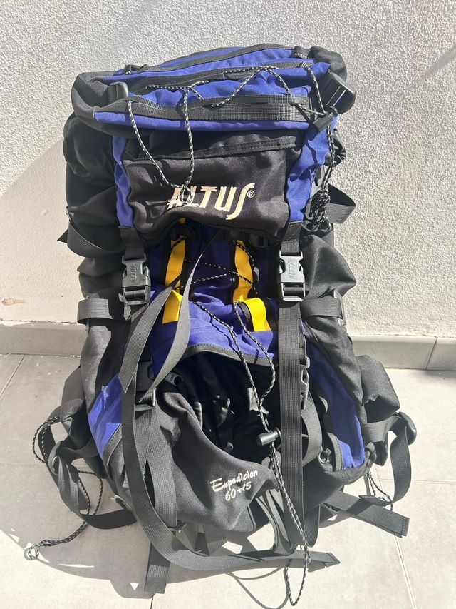 Mochila ALTUS montaña 60+15L