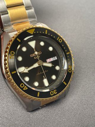 Reloj Seiko Sport 5 Two Tone SRPK22