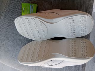 Zuecos Sanitarios Blancos - Talla 41