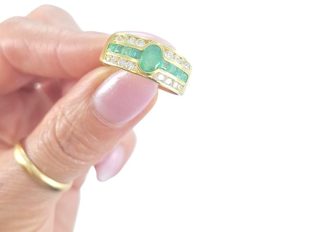 Anillo oro 18k esmeralda circonitas