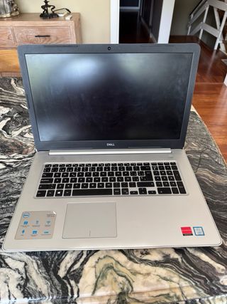 Dell Inspiron 17 5000 i7 - Portatile