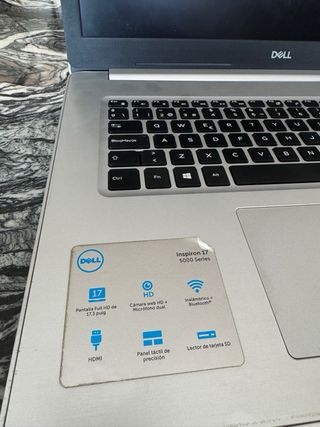 Dell Inspiron 17 5000 i7 - Portatile