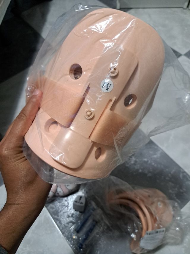 Lote de 2 Cuello ortopédico + cosas 