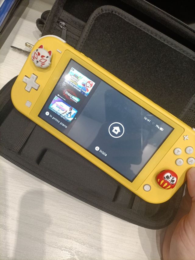 Nintendo Switch Lite gialla