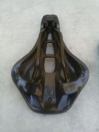 SILLÍN DE GEL Y PUÑOS AZULES EN OFERTA.