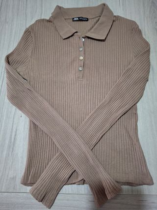 Camiseta canalé Zara manga larga