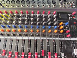 Mesa mezcladora 12 canales - Alta gama bluetooh