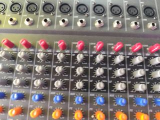 Mesa mezcladora 12 canales - Alta gama bluetooh