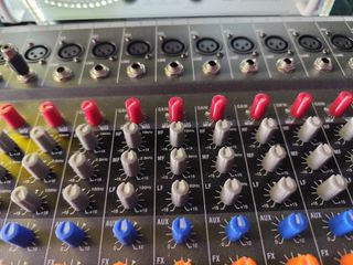 Mesa mezcladora 12 canales - Alta gama bluetooh