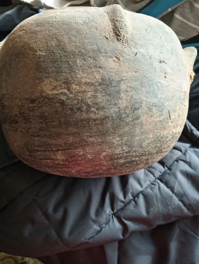 Basija de barro antigua 80€