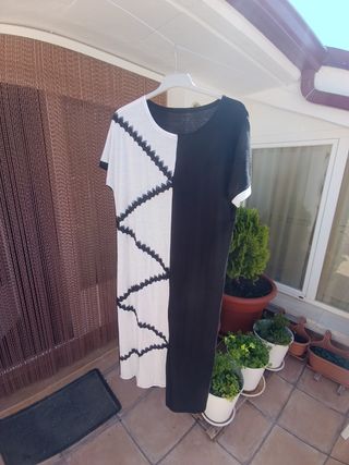 Vestido bicolor blanco y negro