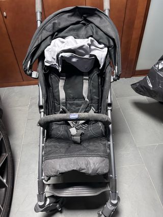 Carrito Chicco niño/a usado