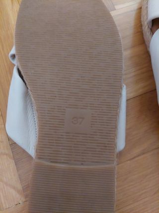 Sandalias blancas Sandra Fontán