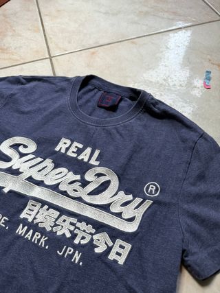 T-Shirt Superdry Ricamata