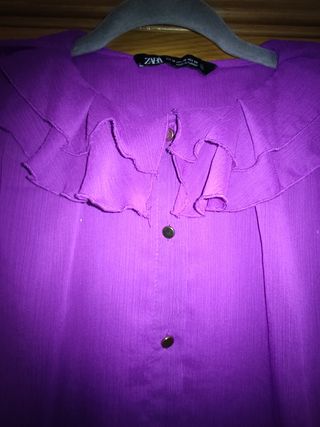 Blusa Zara morada XS - NUEVA