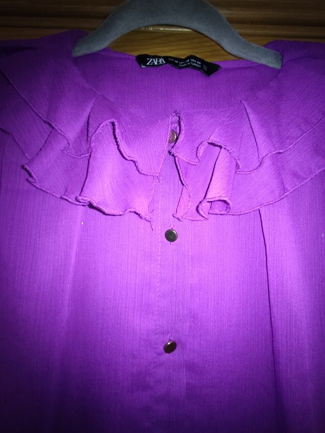 Blusa Zara morada XS - NUEVA