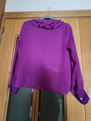 Blusa Zara morada XS - NUEVA
