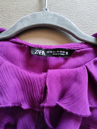 Blusa Zara morada XS - NUEVA