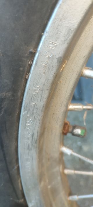 Rueda trasera moto Derbi  Senda R.
