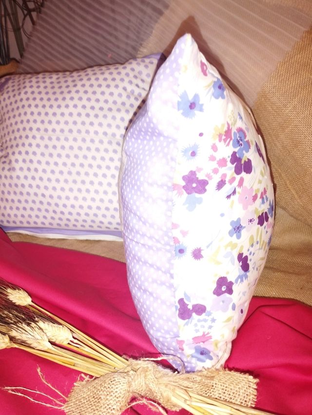 Nuevos:Cojines decorativos florales hechos a mano.