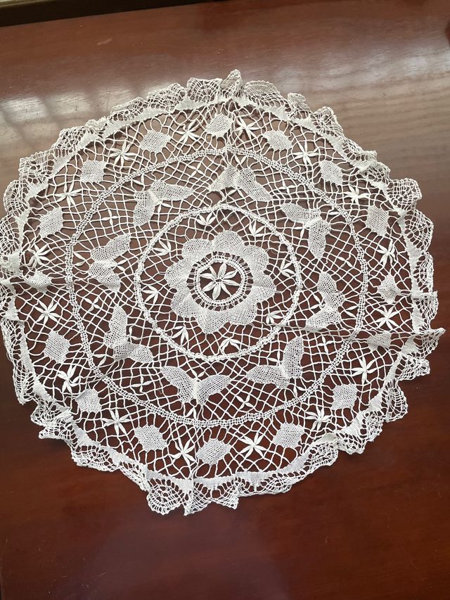 Tapetes de encaje de bolillos redondos